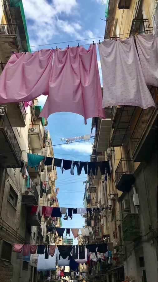 A Tre Passi Dal Duomo Apartment Napoli Bagian luar foto